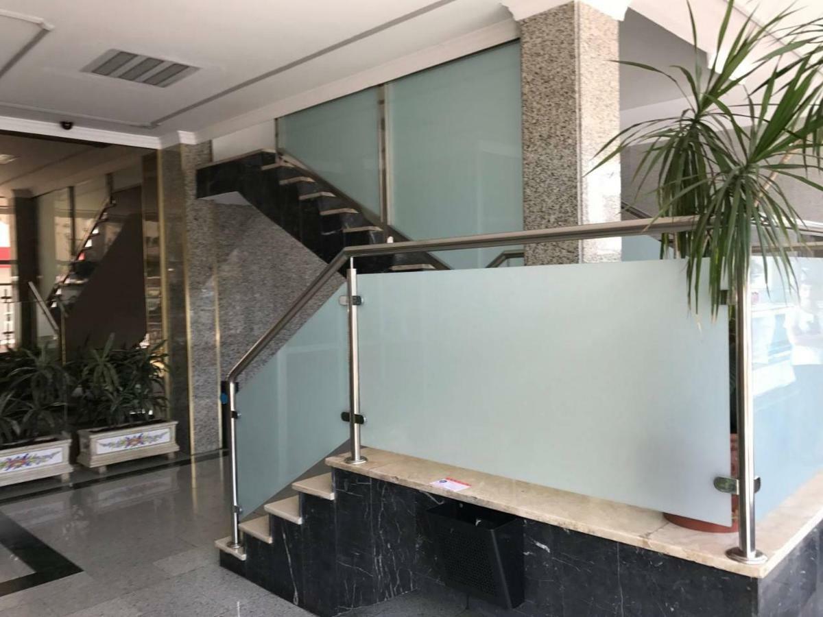 Apartamento Sol Y Mar Торемолинос Екстериор снимка